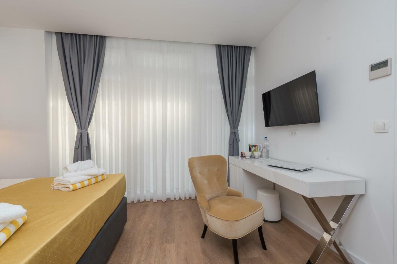 Gallery Rooms With Parking Задар Экстерьер фото